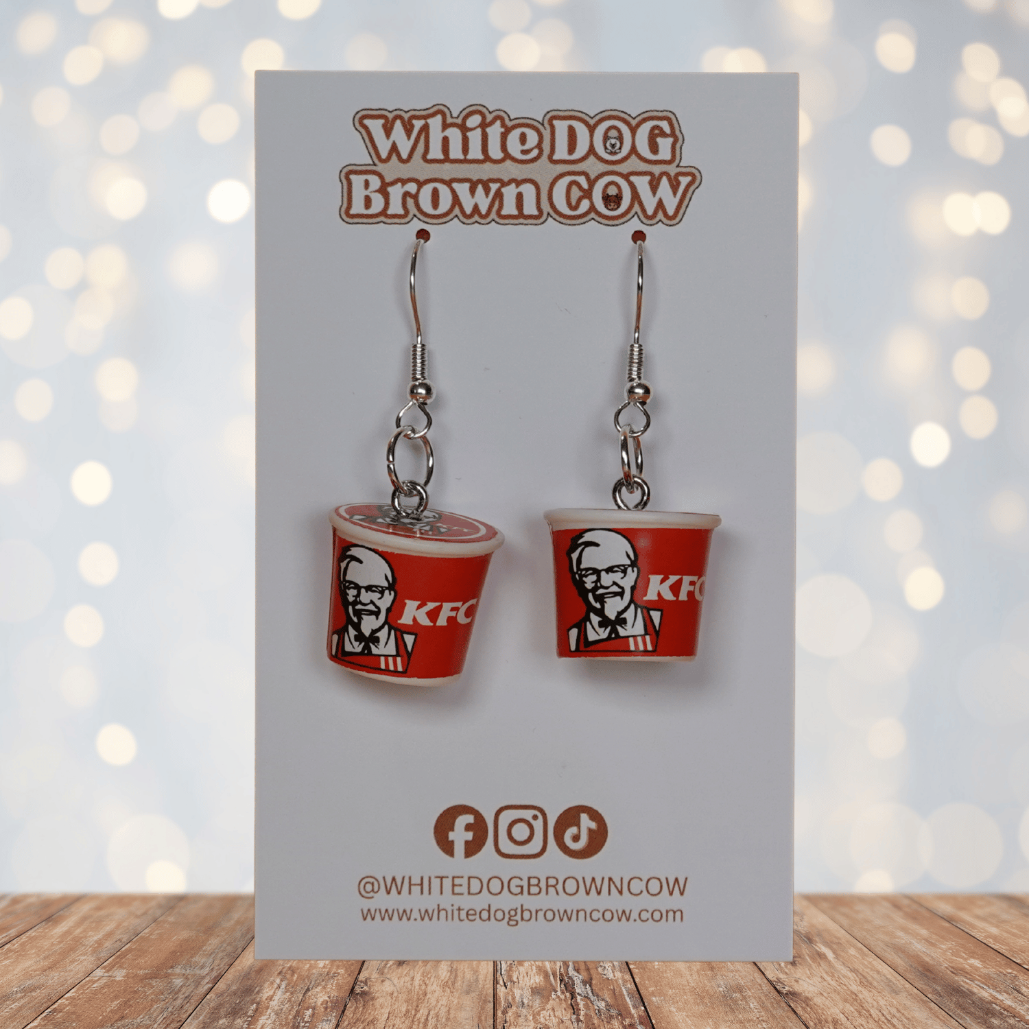 Mini fried chicken bucket–style novelty dangle earrings